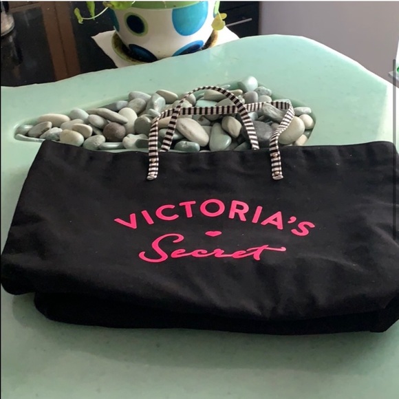 Victoria’s Secret Beach Tote - Picture 12 of 14